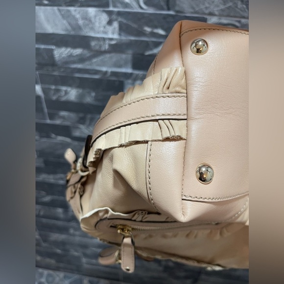 GUCCI Calfskin Leather Ruffles Sabrina Tote - Picture 6 of 10